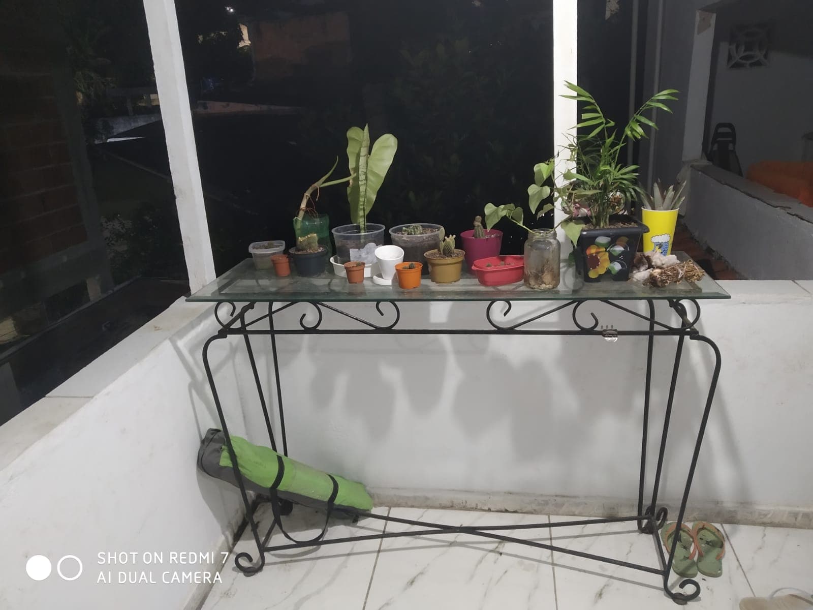 Bom dia, Vendo móveis para sair rápido, só retirada